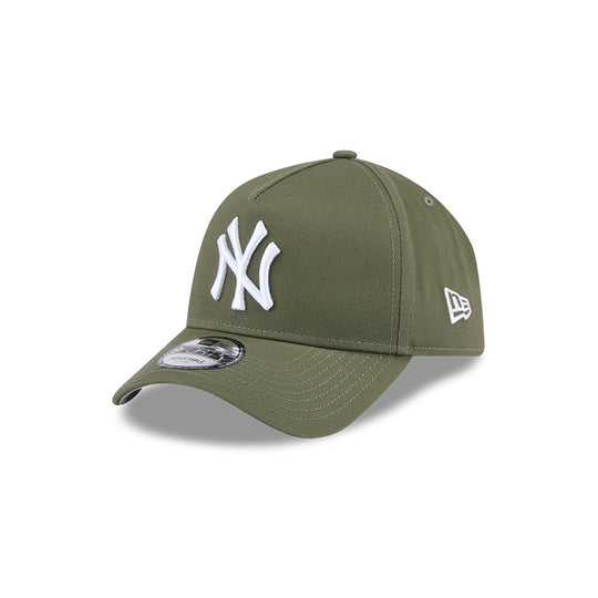 New Era N.Y Yankees “Script Logo” 9Forty A-Frame Cap (Khaki)