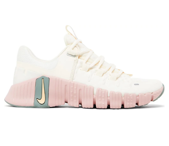 Women's Nike Free Metcon 5 (Pale Ivory/Ice Peach)