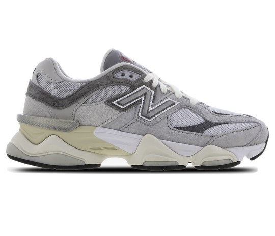 Women’s New Balance 9060 (Grey)
