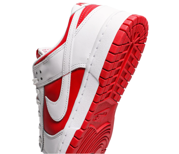 NIKE DUNK LOW  championship red 26.5union