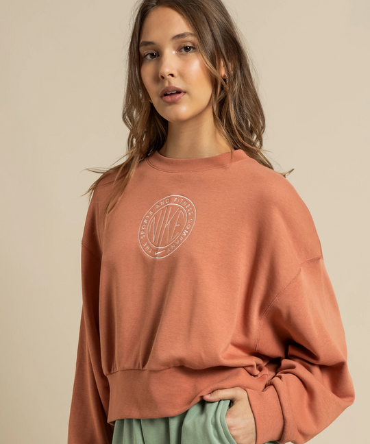 Nike Sportswear Femme Crew Jumper (Terra Blush)