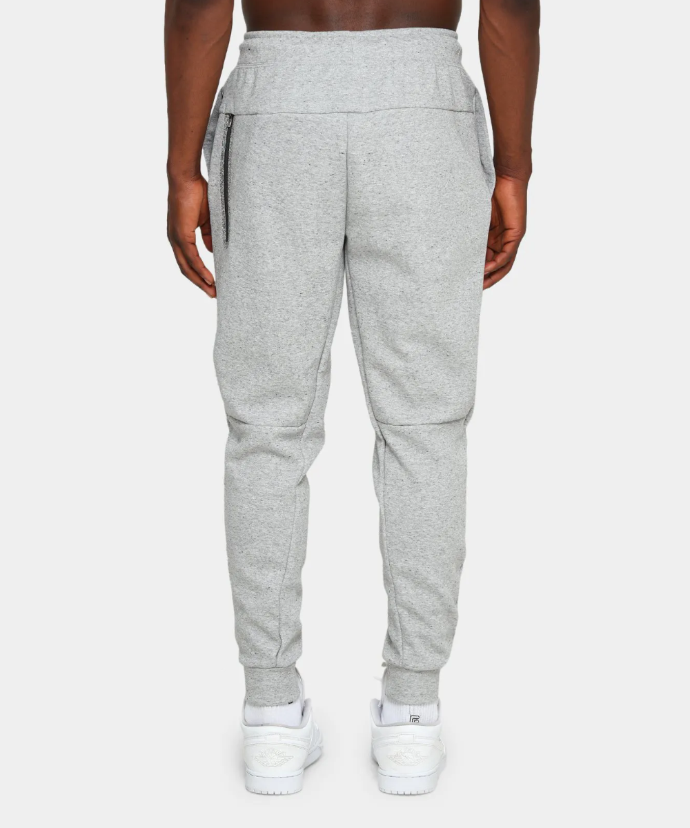 Dark grey nike tech 2025 fleece pants
