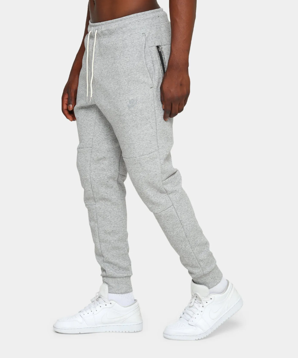 Official Nike MenÃ¢â‚¬â„¢s Sportswear Tech Fleece Pants (Heather  Grey/Black) – ShoeGrab