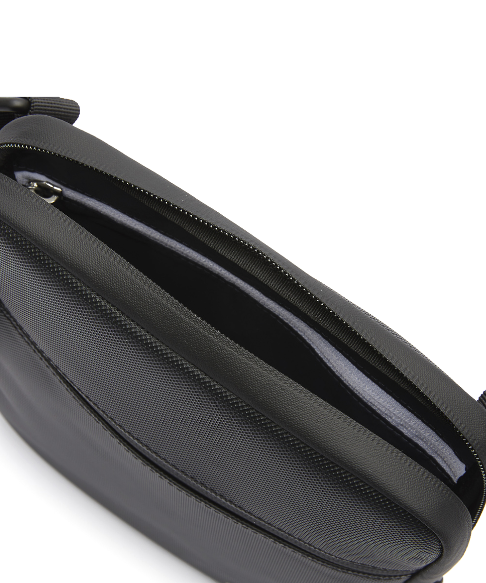 Lacoste M Flat Crossover Bag (Noir/Black)