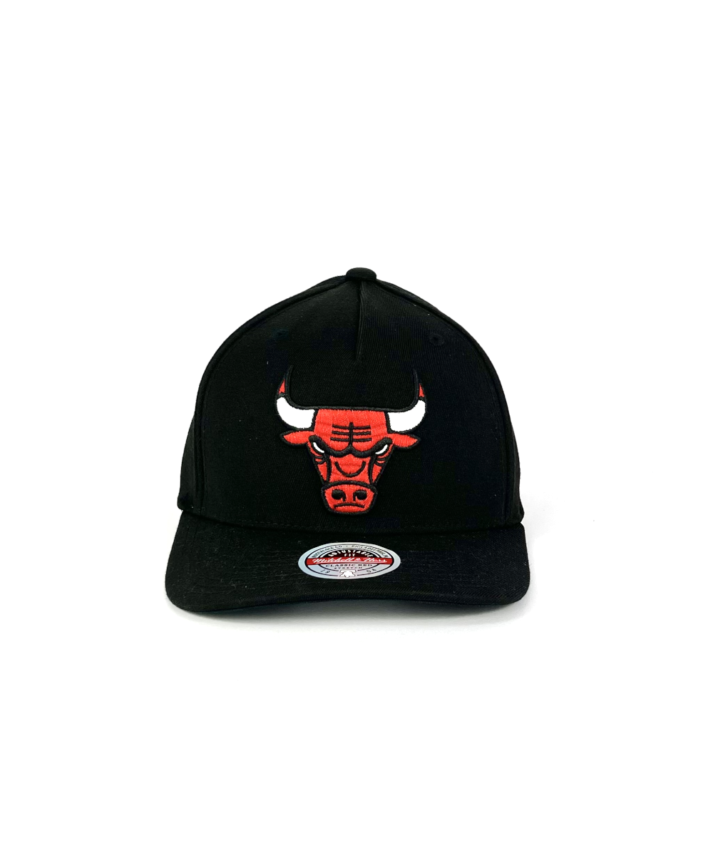 Mitchell Ness Chicago Bulls Flexfit Cap Black ShoeGrab
